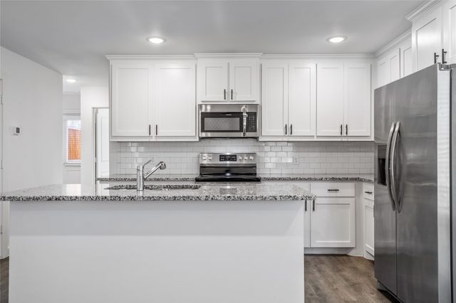 2610 S Fannin Avenue, Denison, TX 75020