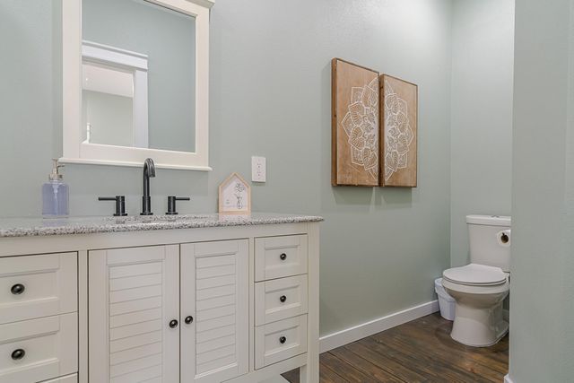 1057 Johnson Road, Gilchrist, TX 77617