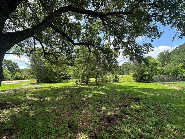18493 Fm 1155 Rd E, Washington, TX 77880