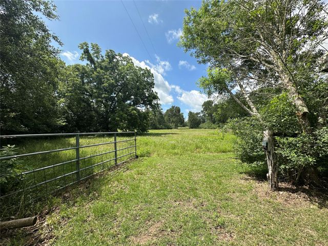 18493 Fm 1155 Rd E, Washington, TX 77880