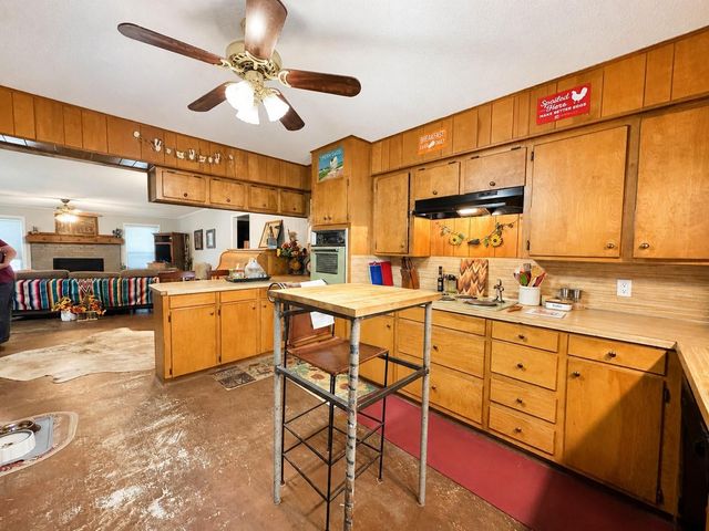 18493 Fm 1155 Rd E, Washington, TX 77880