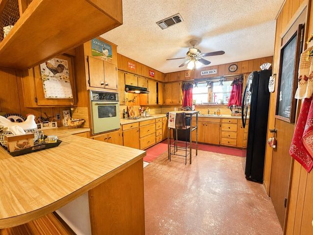 18493 Fm 1155 Rd E, Washington, TX 77880