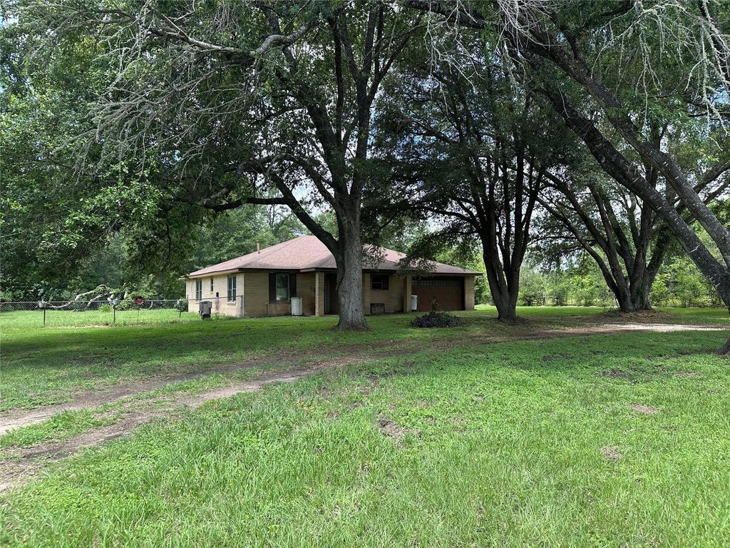 18493 Fm 1155 Rd E, Washington, TX 77880