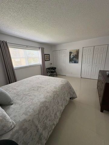 424 SE 10th Street 203, Dania Beach, FL 33004