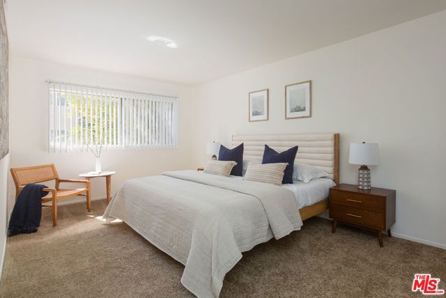 277 Pleasant Street 202, Pasadena, CA 91101