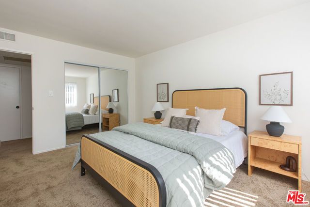 277 Pleasant Street 202, Pasadena, CA 91101
