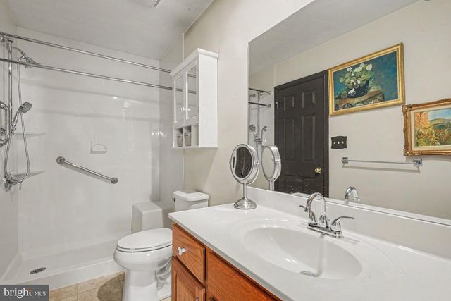 1122 ROOSEVELT CT, Hanover, PA 17331