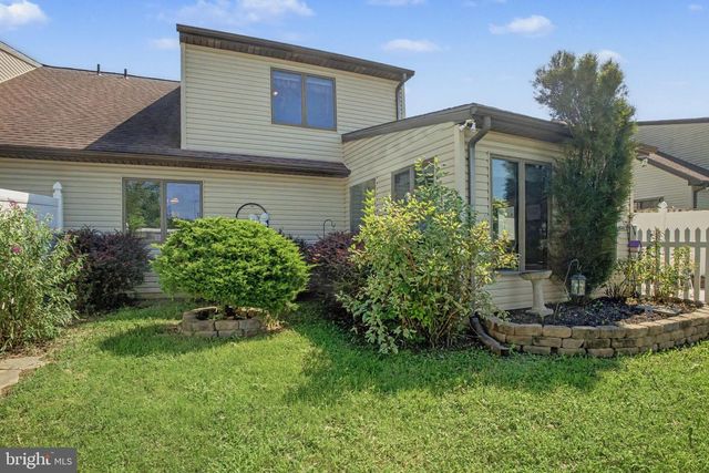 1122 ROOSEVELT CT, Hanover, PA 17331