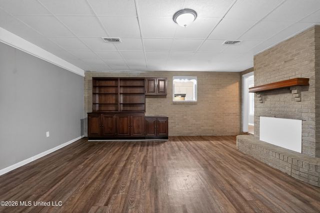 3009 Suncrest Drive, Jackson, MS 39212