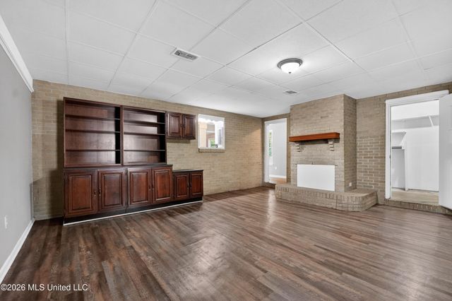 3009 Suncrest Drive, Jackson, MS 39212