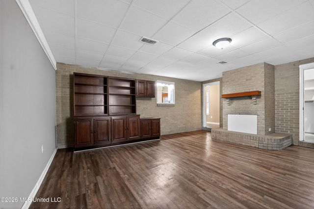 3009 Suncrest Drive, Jackson, MS 39212