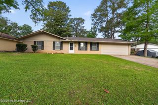 3009 Suncrest Drive, Jackson, MS 39212
