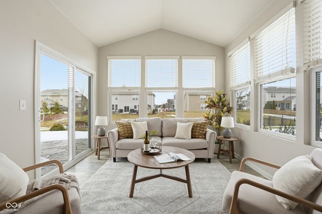 1002 Burgess Hill Pass, Westfield, IN 46074