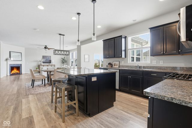 1002 Burgess Hill Pass, Westfield, IN 46074