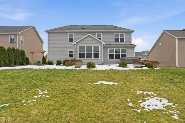 1002 Burgess Hill Pass, Westfield, IN 46074