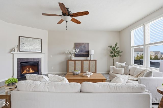 1002 Burgess Hill Pass, Westfield, IN 46074