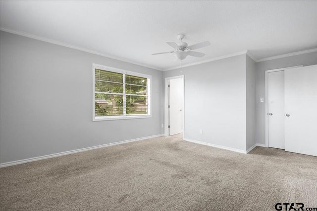 1000 Westwood Dr, Henderson, TX 75654