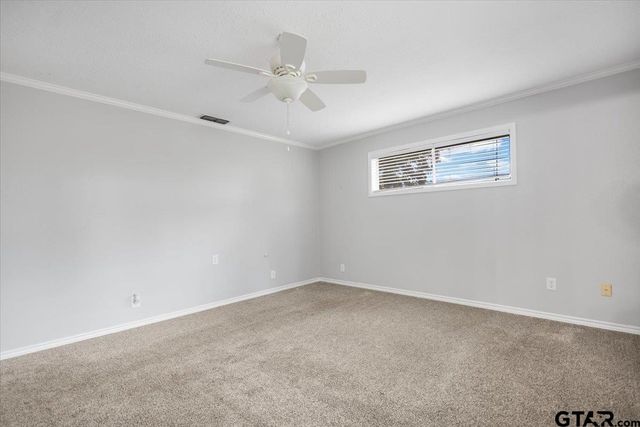 1000 Westwood Dr, Henderson, TX 75654