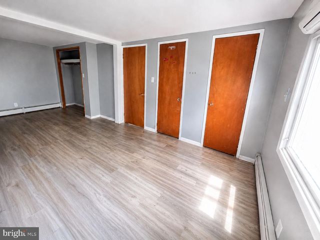 402 NOBLE ST, Lebanon, PA 17042