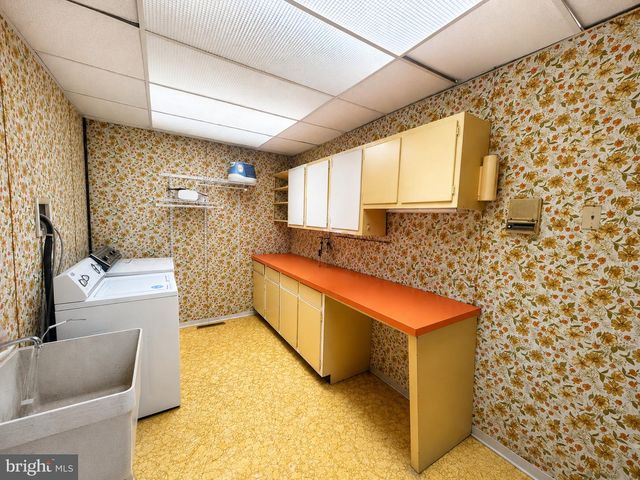 402 NOBLE ST, Lebanon, PA 17042