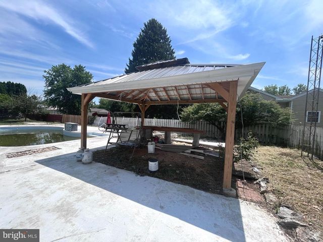 402 NOBLE ST, Lebanon, PA 17042