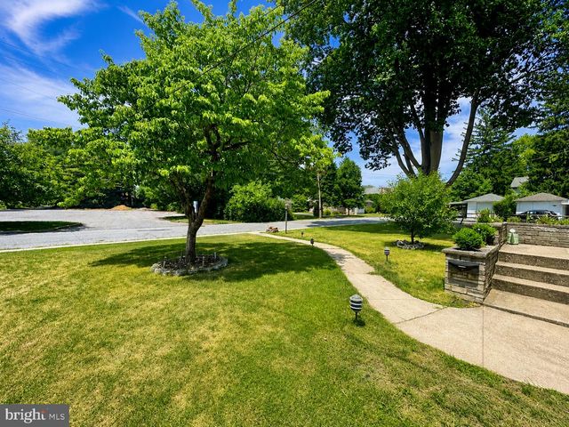 402 NOBLE ST, Lebanon, PA 17042