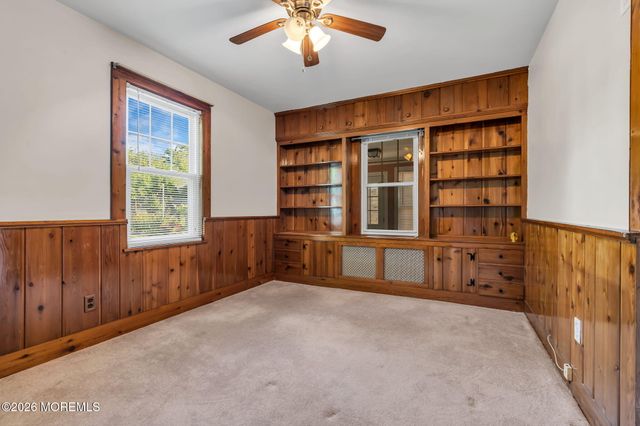 37 Highland Avenue, Leonardo, NJ 07737