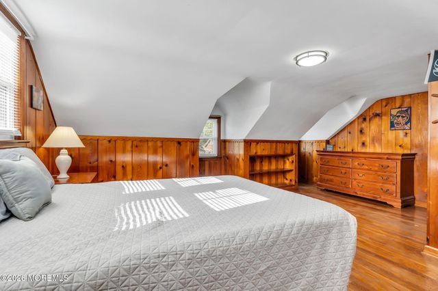 37 Highland Avenue, Leonardo, NJ 07737