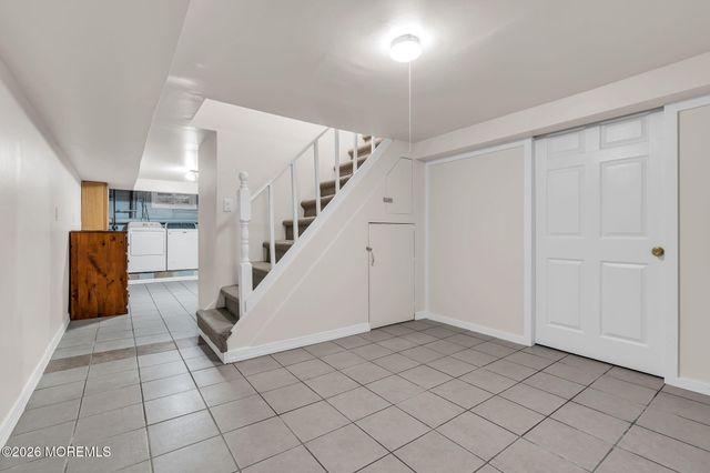 37 Highland Avenue, Leonardo, NJ 07737