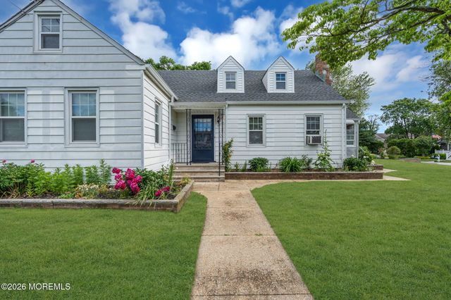 37 Highland Avenue, Leonardo, NJ 07737