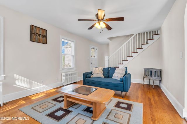 37 Highland Avenue, Leonardo, NJ 07737