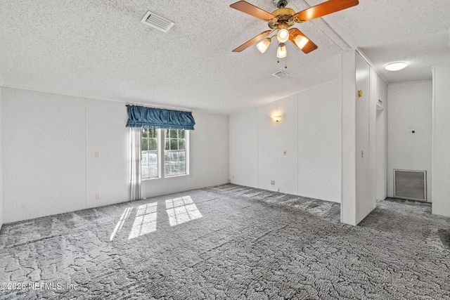 75026 SEMPER FI Drive, Yulee, FL 32097