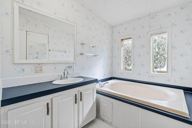 75026 SEMPER FI Drive, Yulee, FL 32097