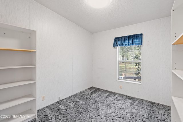 75026 SEMPER FI Drive, Yulee, FL 32097