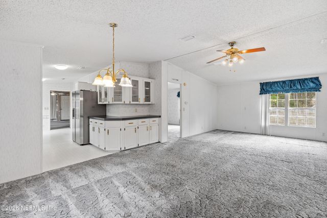 75026 SEMPER FI Drive, Yulee, FL 32097