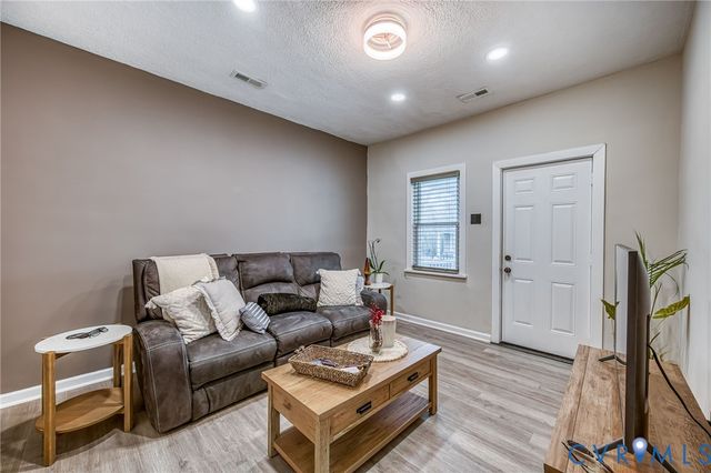 2117 Selden St, Richmond, VA 23223