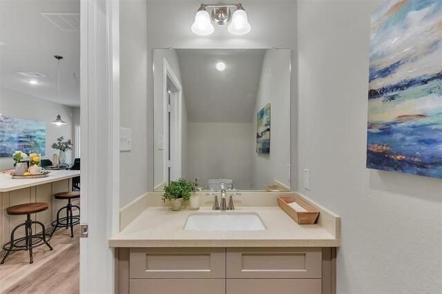 911 West Lewis Street B, Conroe, TX 77301