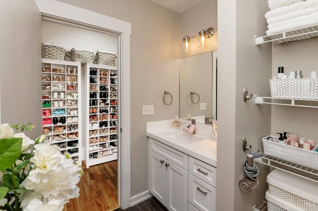 1407 Vine Street, Cincinnati, OH 45202