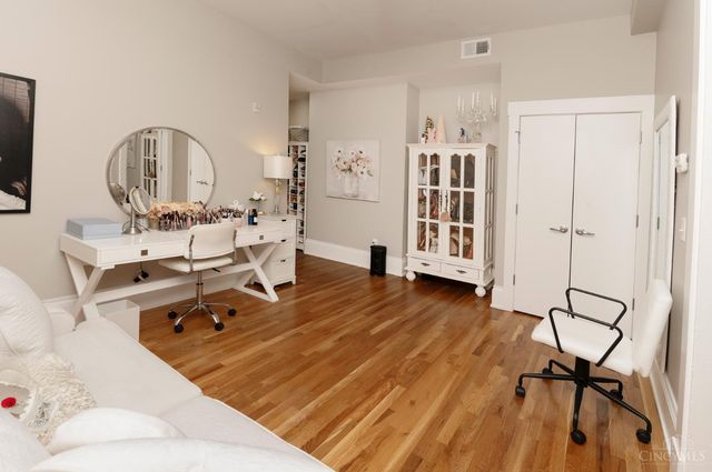 1407 Vine Street, Cincinnati, OH 45202