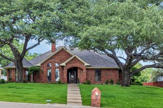 1675 SHORES Boulevard, Rockwall, TX 75087