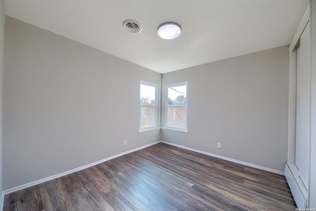 3710 Van Dyke, San Antonio, TX 78218