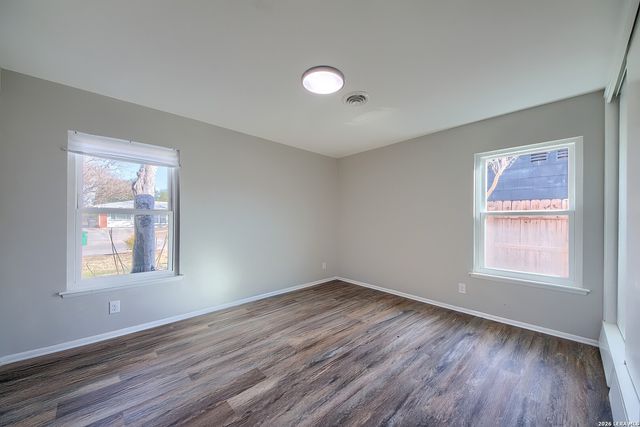 3710 Van Dyke, San Antonio, TX 78218