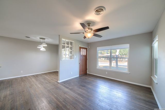 3710 Van Dyke, San Antonio, TX 78218