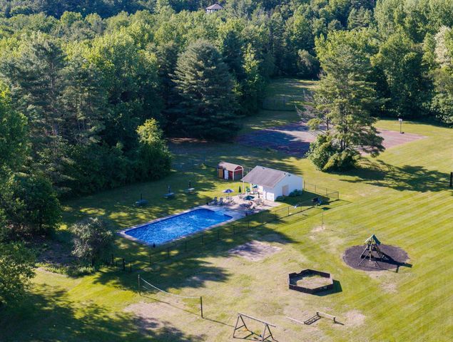 20 Greenfield Rd Unit F7, Essex, VT 05452