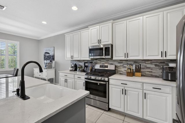 841 Wandering Willow Way, Loxahatchee, FL 33470