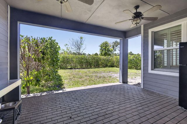 841 Wandering Willow Way, Loxahatchee, FL 33470