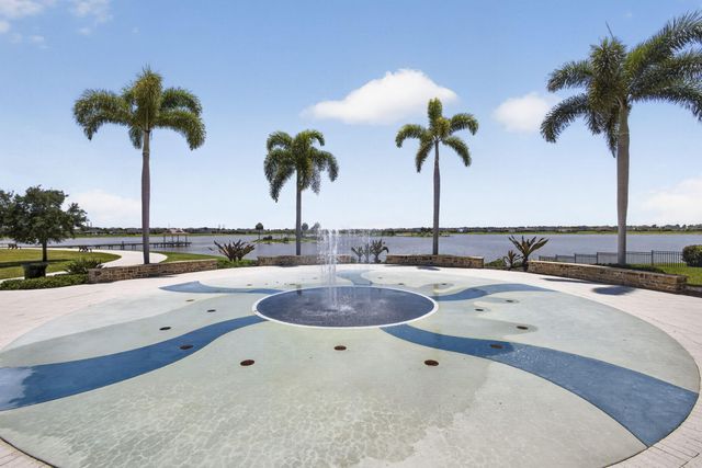 841 Wandering Willow Way, Loxahatchee, FL 33470