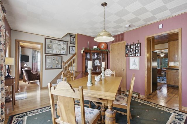 305 S 6th Avenue, Ozark, MO 65721