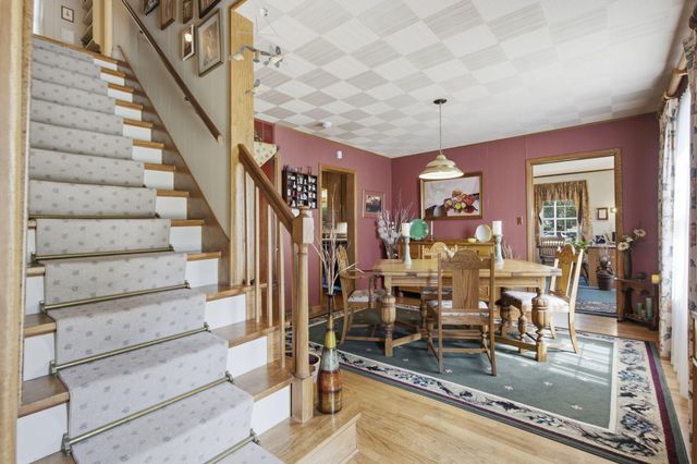 305 S 6th Avenue, Ozark, MO 65721