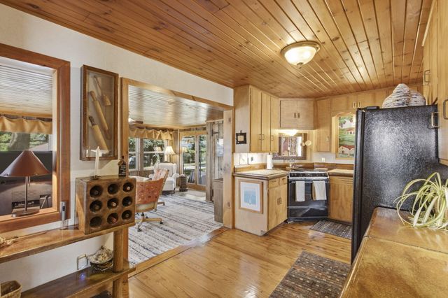 305 S 6th Avenue, Ozark, MO 65721